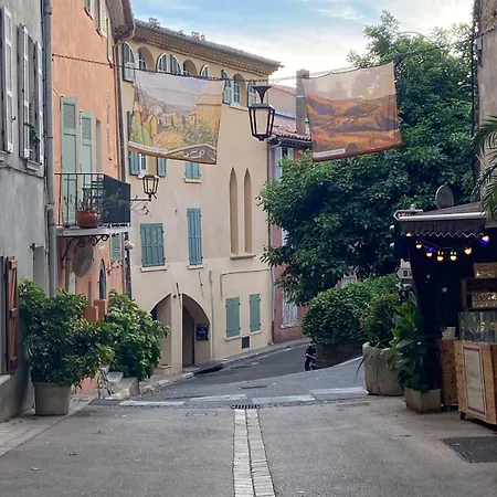 Vue * Bormes-les-Mimosas